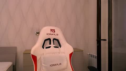 silk_ann online show from 12-16-25, 06:40