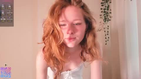 Snapshot of silkencrave chatting on 09-12-25, 05:18 Call me Mia online show from 09-12-25, 05:18