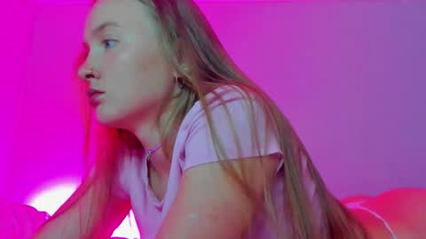 Mila online show from 09-10-25, 08:14