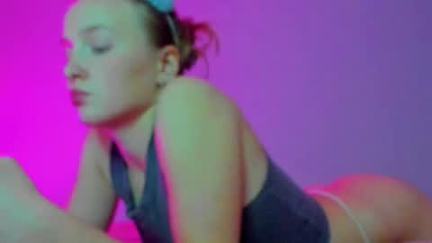 Mila online show from 10-10-25, 09:03