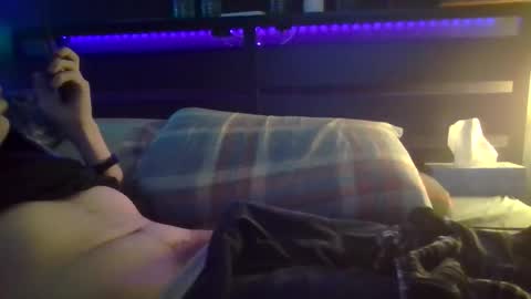 Snapshot of sillywabbit22 chatting on 12-16-25, 08:14 Sillywabbit online show from 12-16-25, 08:14