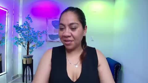 Snapshot of silvana_lane chatting on 08-04-26, 11:57 Silvana online show from 08-04-26, 11:57