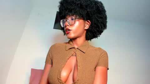 Snapshot of silverosequeen chatting on 08-07-26, 07:54 silverosequeen online show from 08-07-26, 07:54