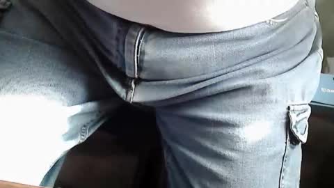 Snapshot of silversenior chatting on 01-08-26, 04:09 Silver online show from 01-08-26, 04:09