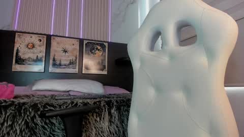 Snapshot of silvia_richiej chatting on 01-21-25, 03:10 silvia online show from 01-21-25, 03:10