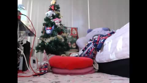 silviajpn online show from 12-22-25, 02:08