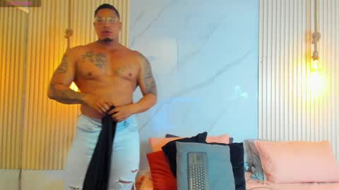 Snapshot of simeone_panda chatting on 01-28-25, 02:42 simeone_panda online show from 01-28-25, 02:42
