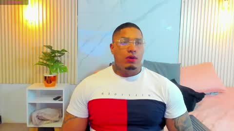 Snapshot of simeone_panda chatting on 02-01-25, 11:54 simeone_panda online show from 02-01-25, 11:54