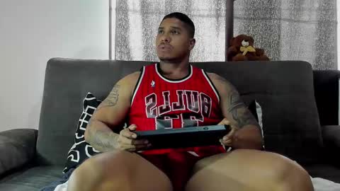 Snapshot of simeone_panda chatting on 09-19-25, 01:01 simeone_panda online show from 09-19-25, 01:01