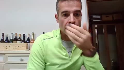 Snapshot of simmeturbate chatting on 01-04-25, 10:16 Italiandaddyitalydickassbottomassholecomshowmasturbatenudeboyitalyatleticcutemuscolarhardcockdickboy online show from 01-04-25, 10:16