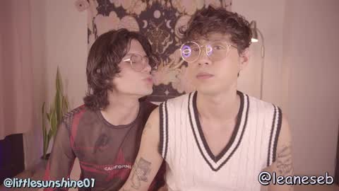 Snapshot of simon_bane01 chatting on 01-02-25, 04:09 Little Sunshine online show from 01-02-25, 04:09