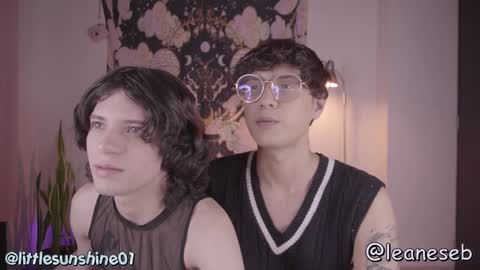 Snapshot of simon_bane01 chatting on 01-05-25, 10:19 Little Sunshine online show from 01-05-25, 10:19