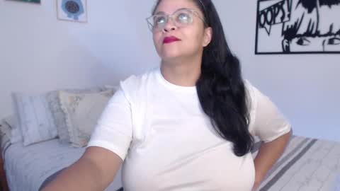 SimonaV online show from 01-17-26, 10:13