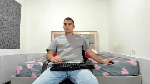 SIMON KELER online show from 12-21-25, 11:17