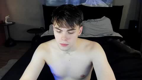 Snapshot of simonwnl chatting on 12-06-24, 03:00 Simon online show from 12-06-24, 03:00