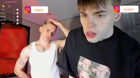 Snapshot of simonwnl chatting on 02-12-25, 07:13 Simon online show from 02-12-25, 07:13