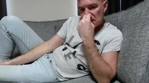 Ricky online show from 11-08-25, 02:39