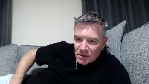 Ricky online show from 11-14-25, 01:37