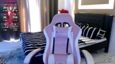 Adrianna Fowler online show from 03-12-25, 12:53