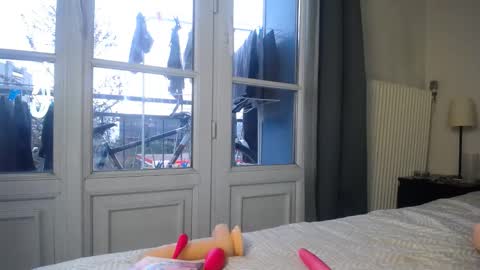 Sofi wed. - sat. 11am - 11 pm and Santi with Sofi sun.. - tue. 11 am - 5 pm  europe online show from 12-05-24, 03:39