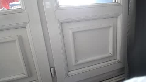 Sofi wed. - sat. 11am - 11 pm and Santi with Sofi sun.. - tue. 11 am - 5 pm  europe online show from 02-12-25, 02:43