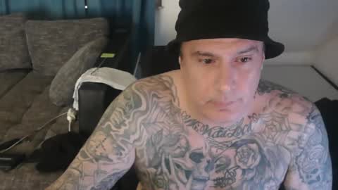 Snapshot of sinalco1975 chatting on 09-22-25, 02:46 sinalco1975 online show from 09-22-25, 02:46