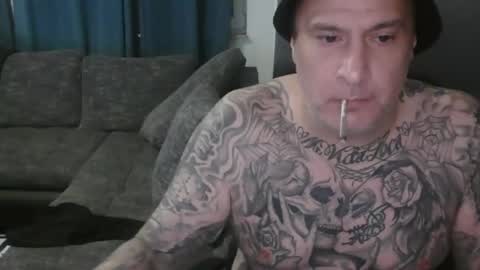 sinalco1975 online show from 11-11-25, 05:51