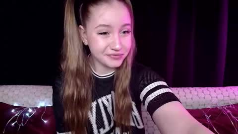 Snapshot of sindiwatsoon chatting on 12-09-24, 03:00 Sindi online show from 12-09-24, 03:00