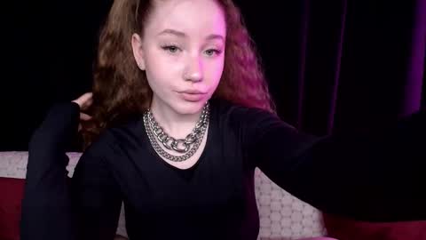 Snapshot of sindiwatsoon chatting on 01-11-25, 01:11 Sindi online show from 01-11-25, 01:11