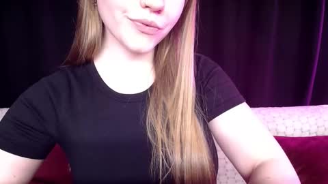 Snapshot of sindiwatsoon chatting on 02-14-25, 06:08 Sindi online show from 02-14-25, 06:08