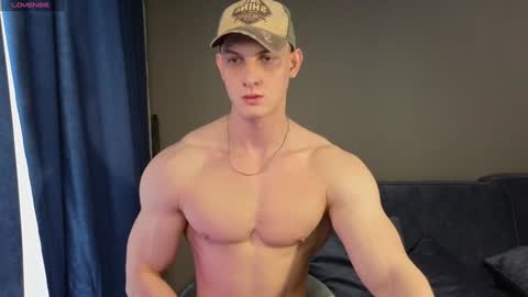 Snapshot of sinffuly chatting on 01-30-25, 09:57 Richard online show from 01-30-25, 09:57