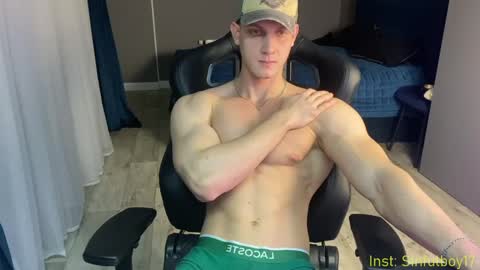 Snapshot of sinffuly chatting on 02-11-25, 04:02 Richard online show from 02-11-25, 04:02