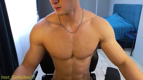 Snapshot of sinffuly chatting on 10-08-25, 09:51 Richard online show from 10-08-25, 09:51