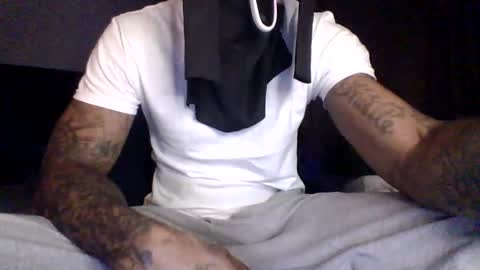 Snapshot of sinful365 chatting on 11-24-25, 04:56 sinful365 online show from 11-24-25, 04:56