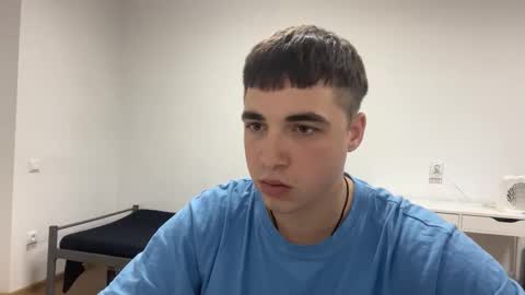 Snapshot of sinnglesexsex chatting on 10-10-25, 06:29 Dan online show from 10-10-25, 06:29