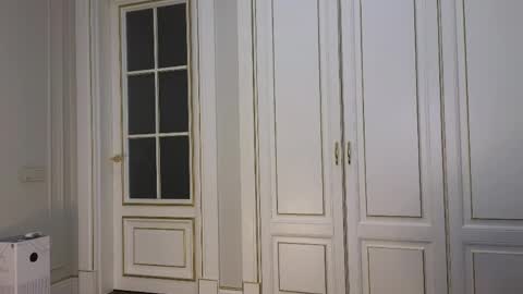 Ellie online show from 04-12-26, 07:35