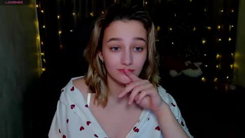 Sinty Noria online show from 02-11-25, 04:33