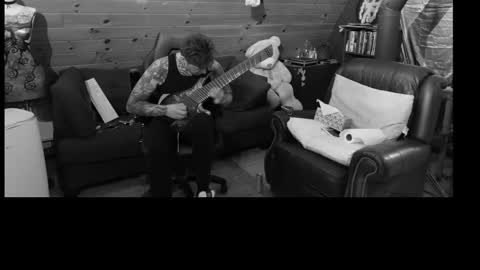 Dustbunnyfoofoo online show from 10-10-25, 02:32