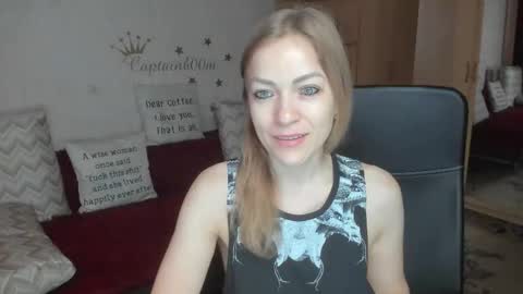 Snapshot of sirenasilk chatting on 10-02-25, 03:13 sirenasilk online show from 10-02-25, 03:13