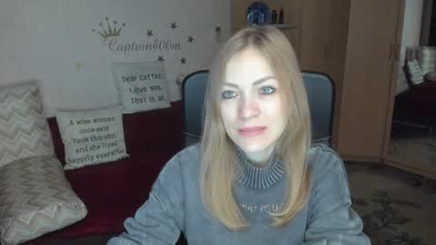 Snapshot of sirenasilk chatting on 10-07-25, 03:14 sirenasilk online show from 10-07-25, 03:14