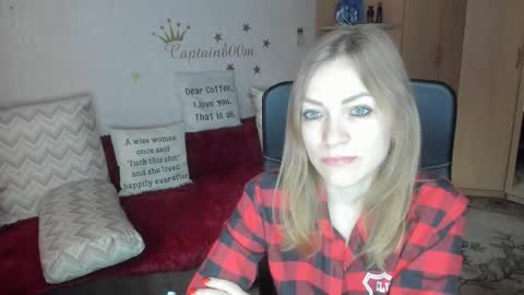 Snapshot of sirenasilk chatting on 10-09-25, 03:59 sirenasilk online show from 10-09-25, 03:59