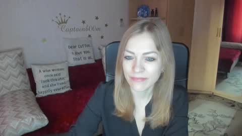 Snapshot of sirenasilk chatting on 10-11-25, 04:12 sirenasilk online show from 10-11-25, 04:12