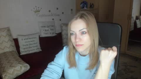 Snapshot of sirenasilk chatting on 11-26-25, 03:18 sirenasilk online show from 11-26-25, 03:18