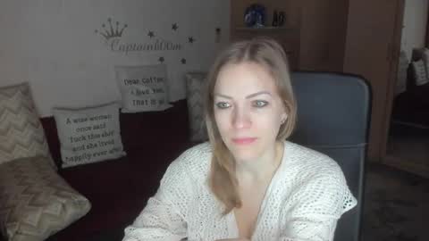 Snapshot of sirenasilk chatting on 11-27-25, 03:41 sirenasilk online show from 11-27-25, 03:41