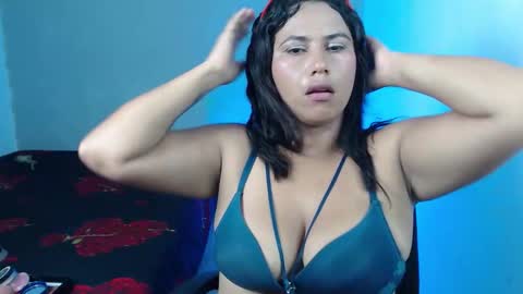 Snapshot of sirinay_collegiate91 chatting on 10-09-25, 02:48 SIRINAY online show from 10-09-25, 02:48