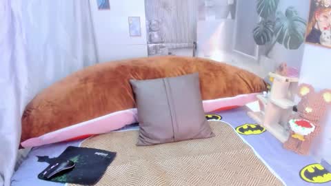 julila online show from 10-13-25, 02:22