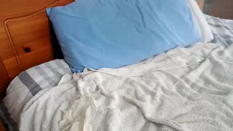 sisiam112 online show from 10-18-25, 10:27