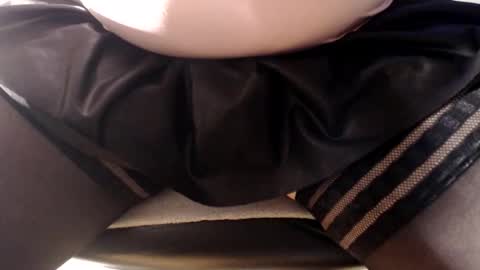 Andi online show from 10-22-25, 04:07