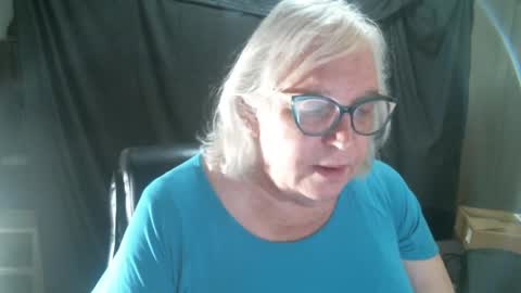 Sissy Diane online show from 02-11-25, 12:38