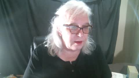 Sissy Diane online show from 12-04-25, 12:42